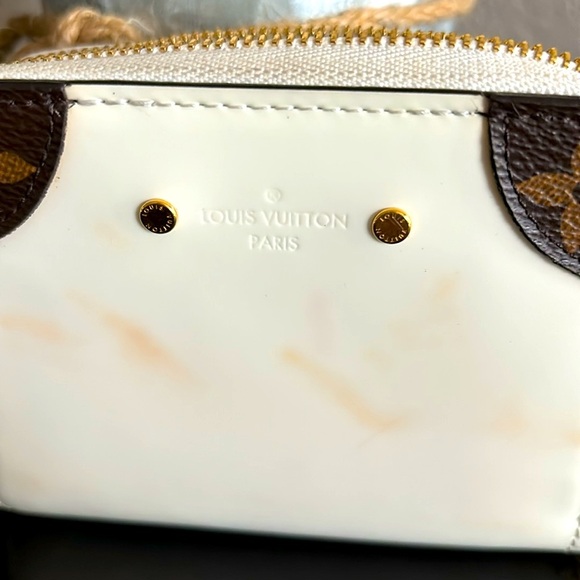 💎♦️Louis Vuitton limited edition compact wallet excellent used condition - Picture 9 of 11
